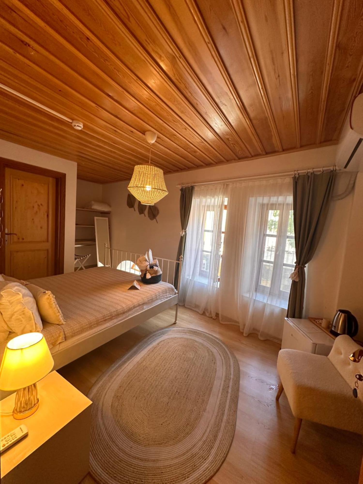 Hanole Guest House Айвалик Екстер'єр фото