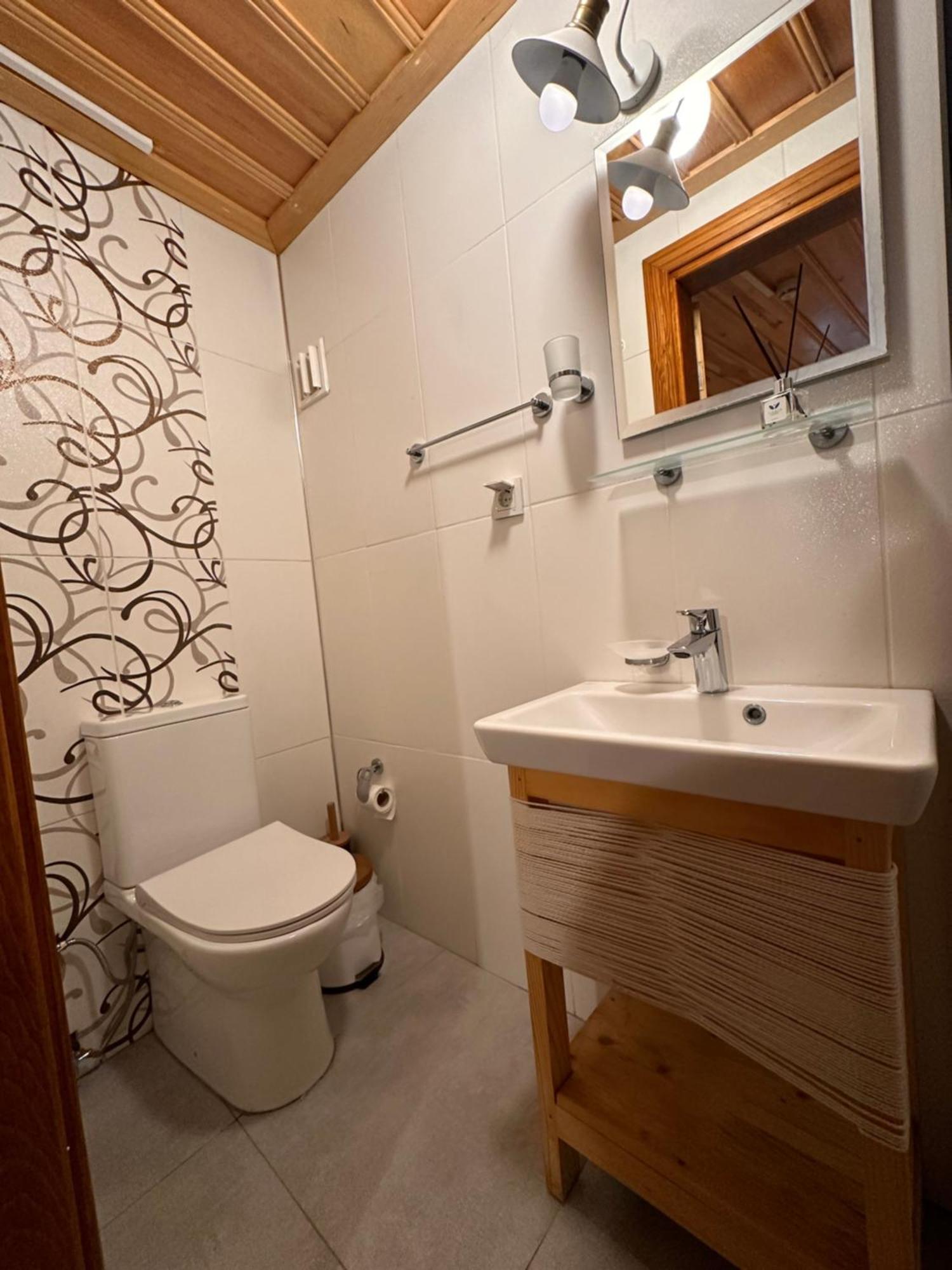Hanole Guest House Айвалик Екстер'єр фото