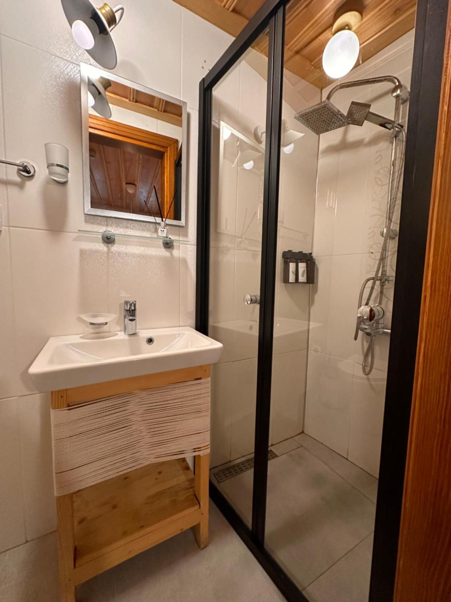 Hanole Guest House Айвалик Екстер'єр фото