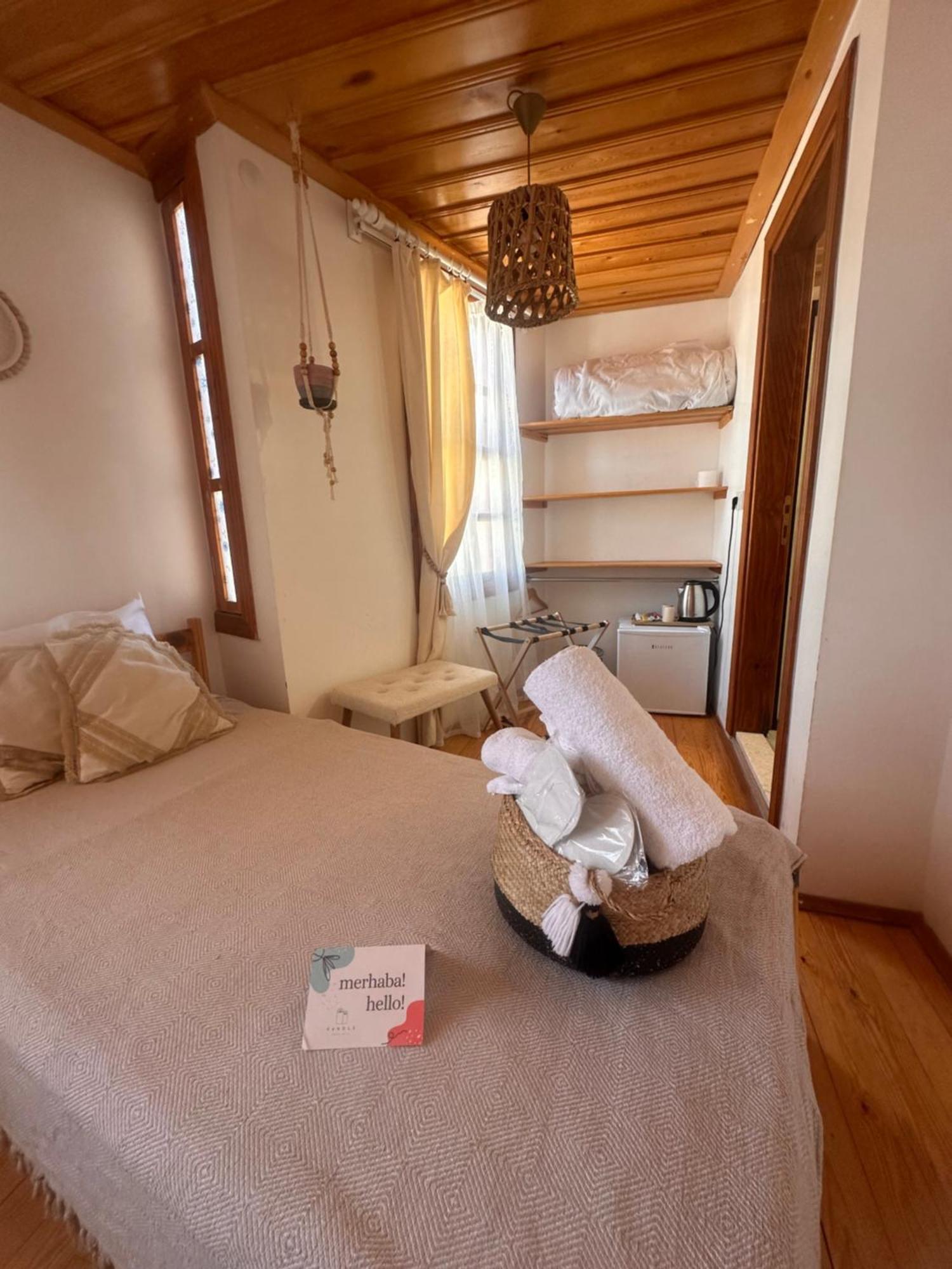 Hanole Guest House Айвалик Екстер'єр фото