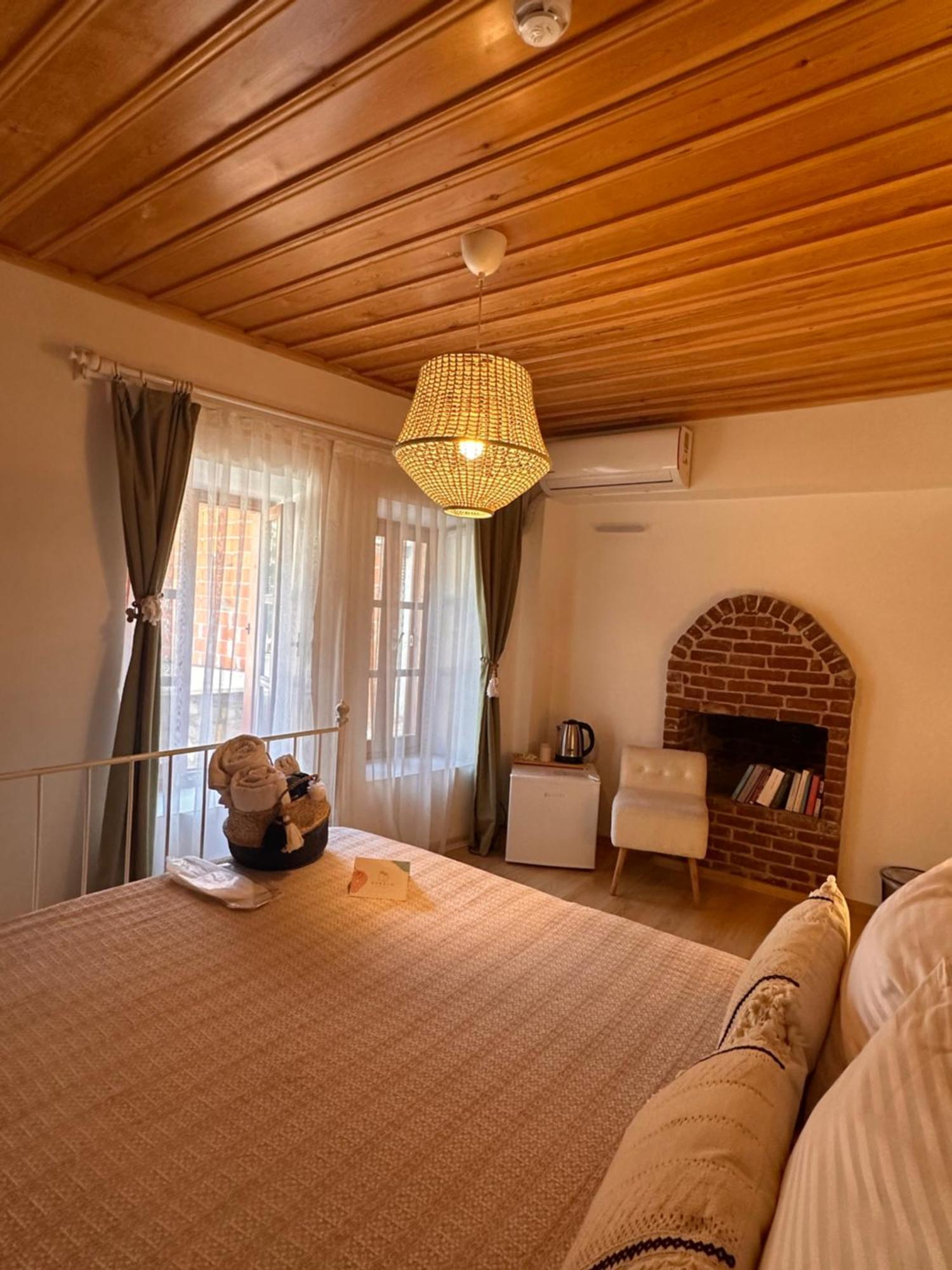 Hanole Guest House Айвалик Екстер'єр фото